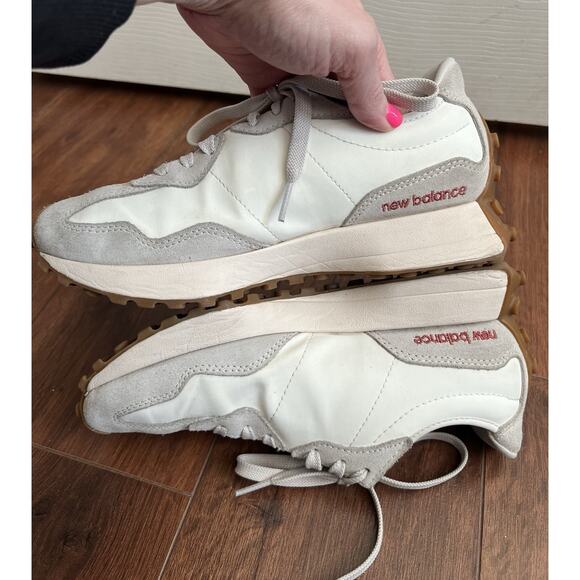 NEW BALANCE Women's 327 Moonbeam Astro Dust Low Top Sneakers Shoes Sz 7 - Picture 9 of 12